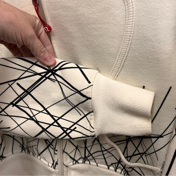 Lululemon scuba ghost nesting bird scribble full-zip hoodie size 8 - Picture 8 of 14